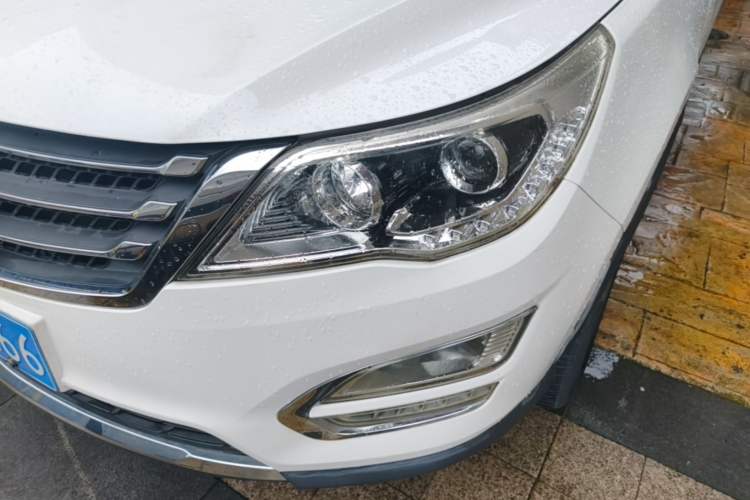 Used Baojun 560 2016 1.8L iAMT Elite Edition Left Front Headlight