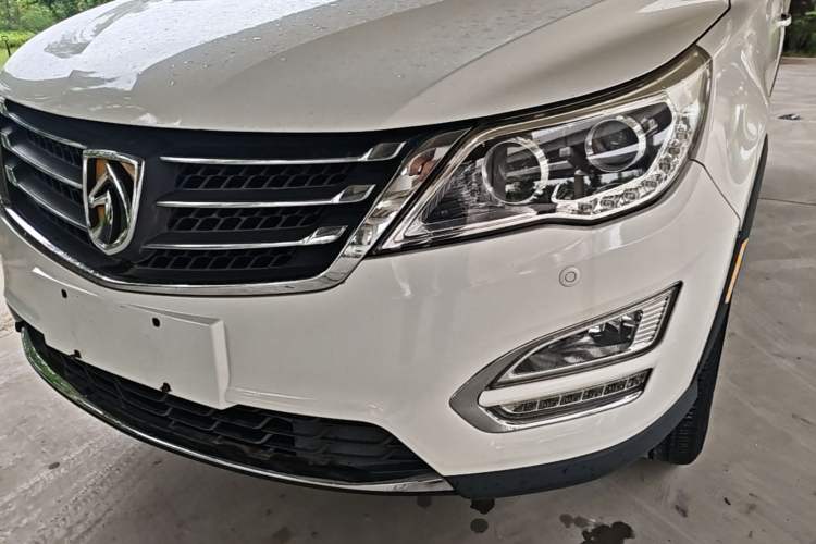 Used Baojun 560 2016 1.8L iAMT Luxury Model Left Front Headlight