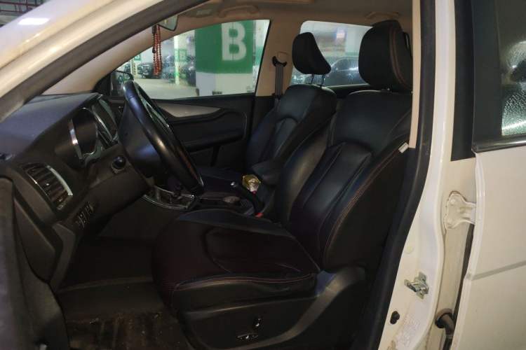 Used Baojun 560 2016 1.8L Manual Luxury Edition Left Front Seat