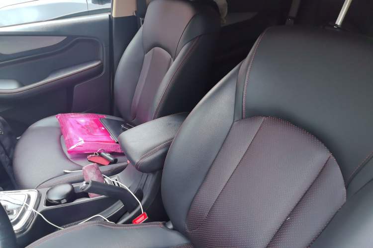 Used Baojun 560 2016 1.8L iAMT Luxury Model Left Front Seat