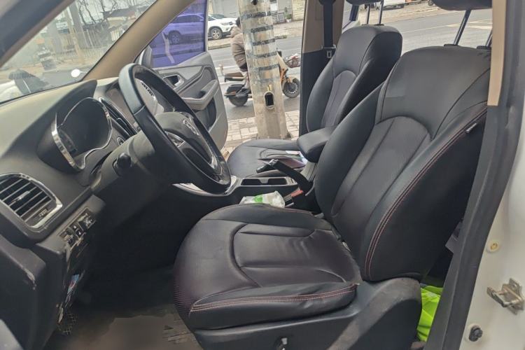 Used Baojun 560 2016 1.8L iAMT Luxury Model Left Front Seat