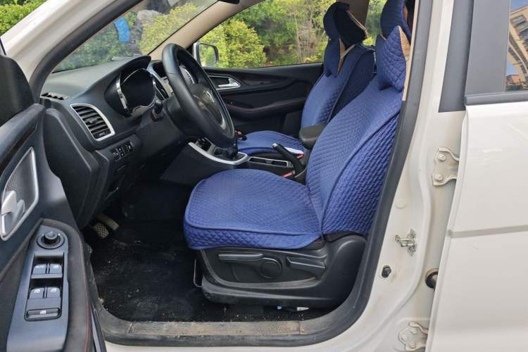 Used Baojun 560 2016 1.8L Manual Value Edition Left Front Seat