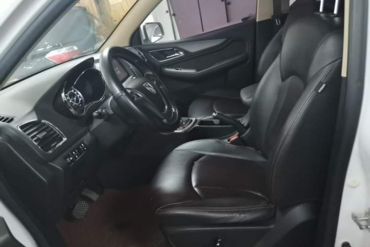 Used Baojun 560 2016 1.8L iAMT Luxury Model Left Front Seat
