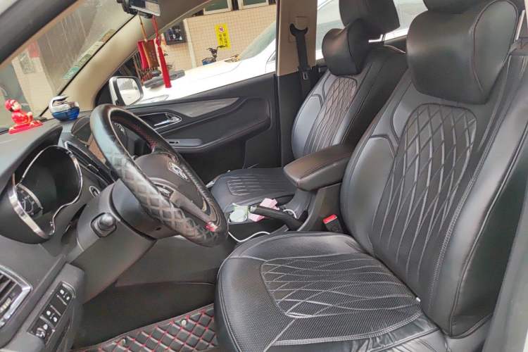 Used Baojun 560 2016 1.8L iAMT Luxury Model Left Front Seat