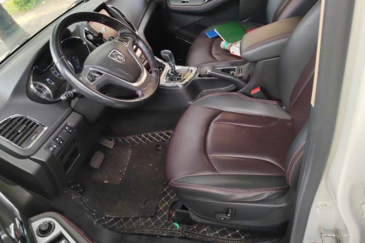 Used Baojun 560 2016 1.8L iAMT Luxury Model Left Front Seat