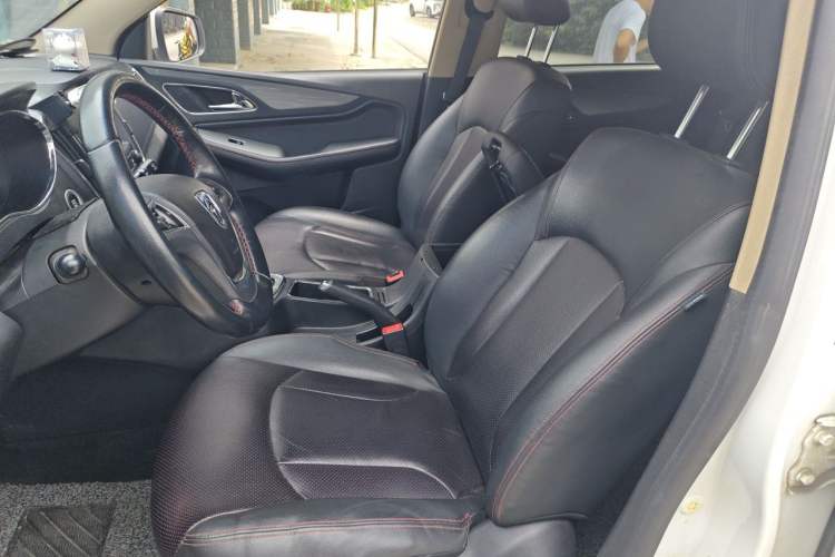 Used Baojun 560 2016 1.8L iAMT Luxury Model Left Front Seat
