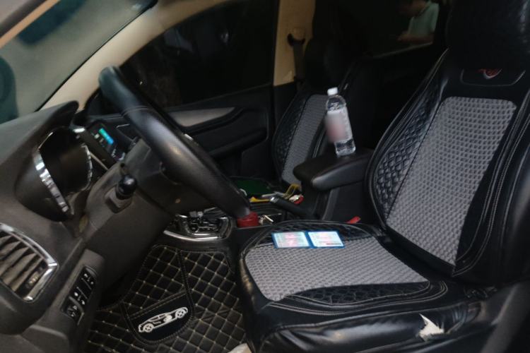 Used Baojun 560 2016 1.8L iAMT Luxury Model Left Front Seat