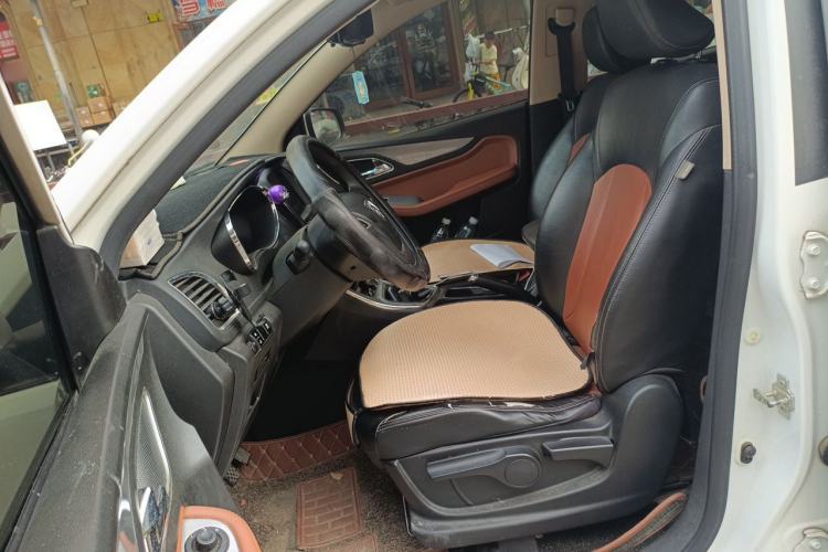 Used Baojun 560 2016 1.5T Manual Elite Edition Left Front Seat