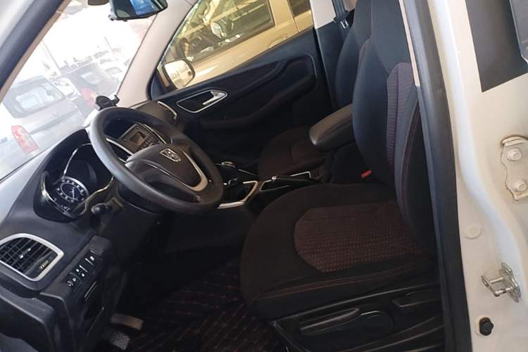 Used Baojun 560 2016 1.8L Manual Value Edition Left Front Seat