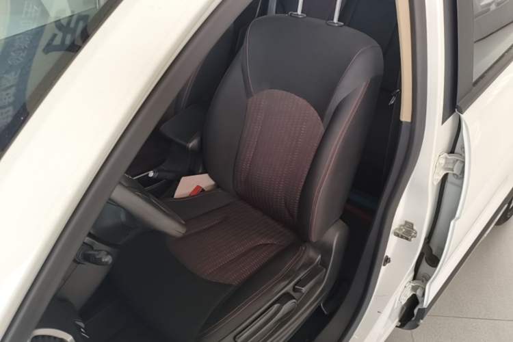 Used Baojun 560 2016 1.8L Manual Value Edition Left Front Seat