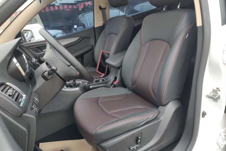 Used Baojun 560 2016 1.5T Manual Luxury Model Left Front Seat
