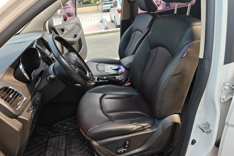 Used Baojun 560 2016 1.5T Manual Luxury Model Left Front Seat