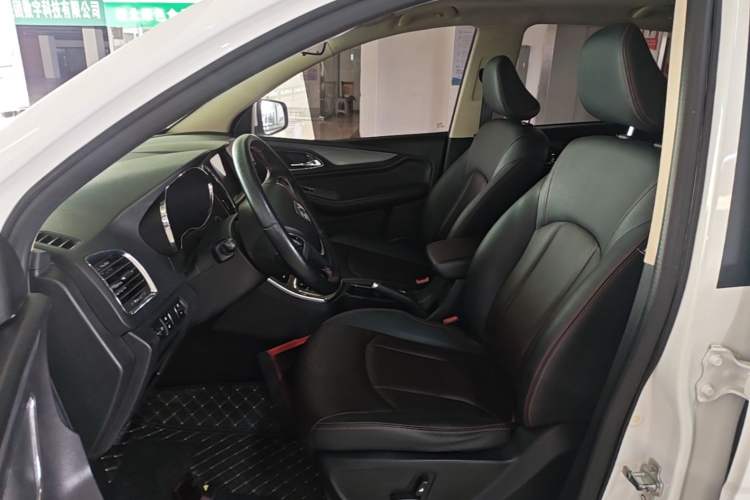 Used Baojun 560 2016 1.8L iAMT Luxury Model Left Front Seat