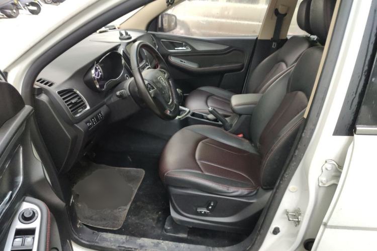 Used Baojun 560 2016 1.5T Manual Luxury Model Left Front Seat