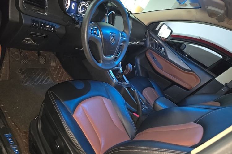 Used Baojun 560 2016 1.8L Manual Elite Edition Left Front Seat