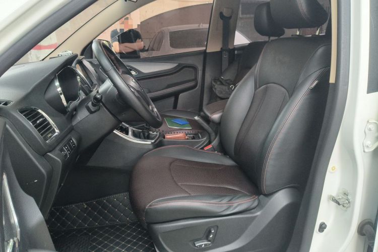 Used Baojun 560 2016 1.5T Manual Luxury Model Left Front Seat