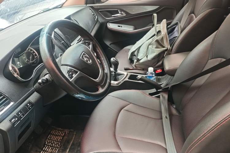 Used Baojun 560 2016 1.8L Manual Luxury Edition Left Front Seat