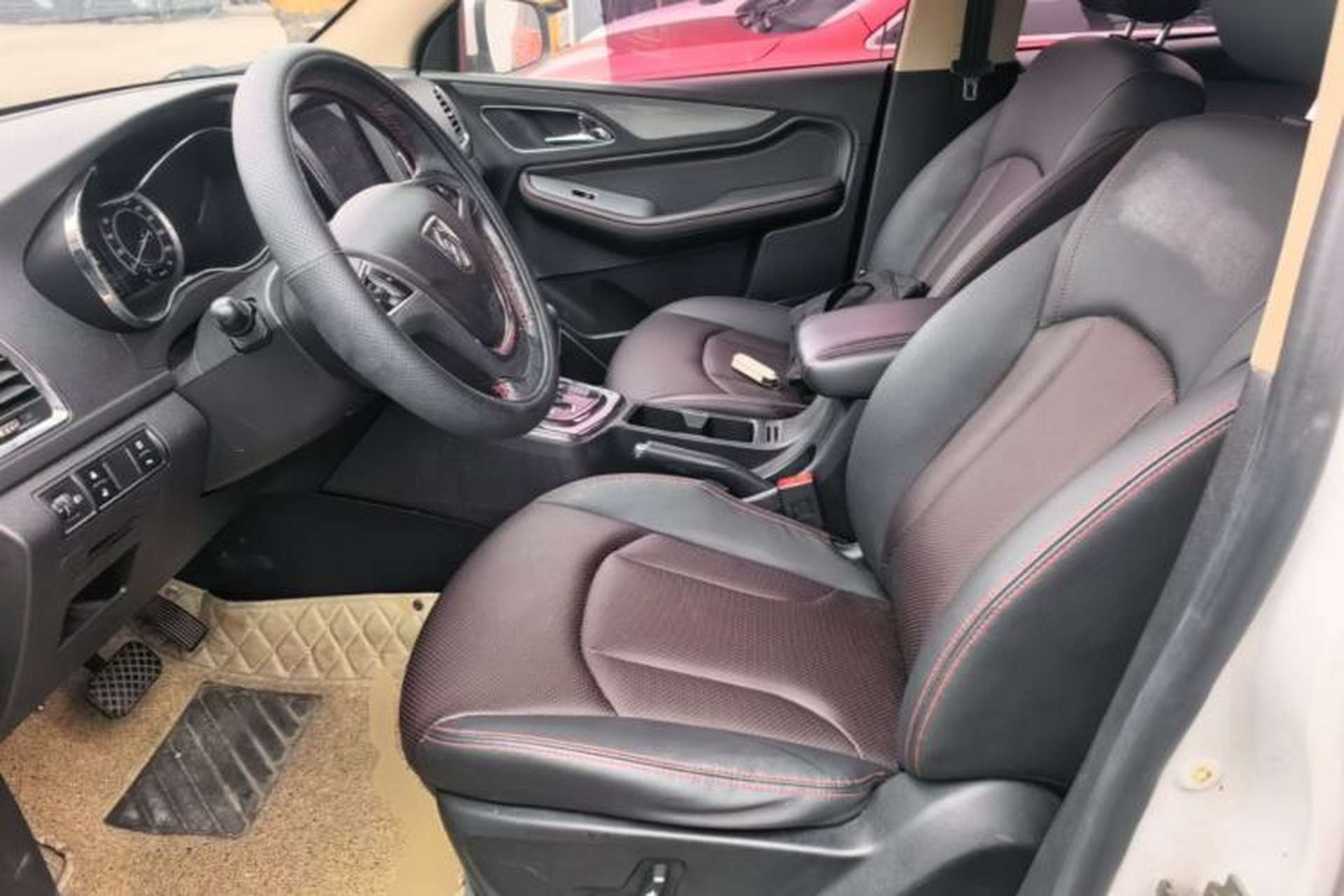 Used Baojun 560 2016 1.8L iAMT Luxury Model Left Front Seat