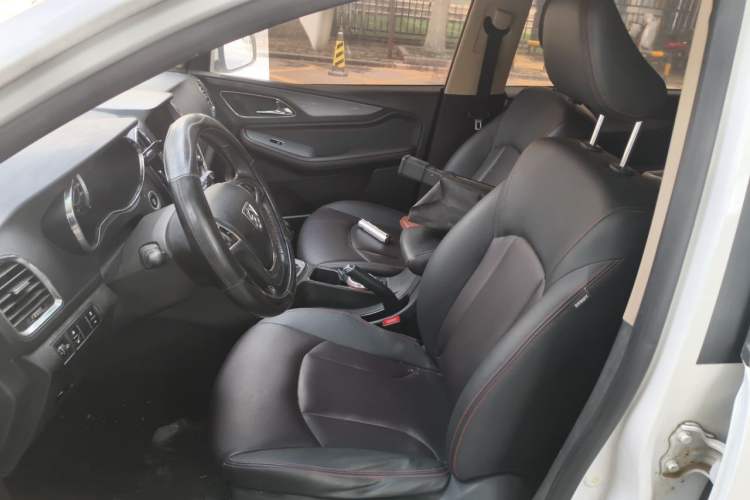 Used Baojun 560 2016 1.5T Manual Luxury Model Left Front Seat