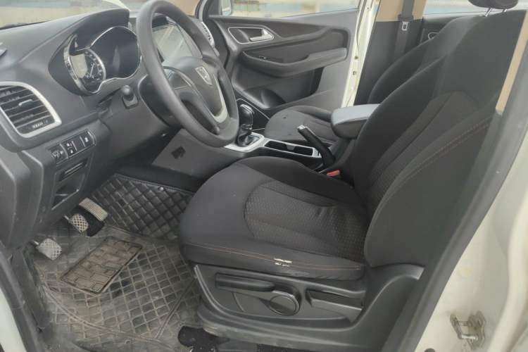 Used Baojun 560 2016 1.8L Manual Value Edition Left Front Seat