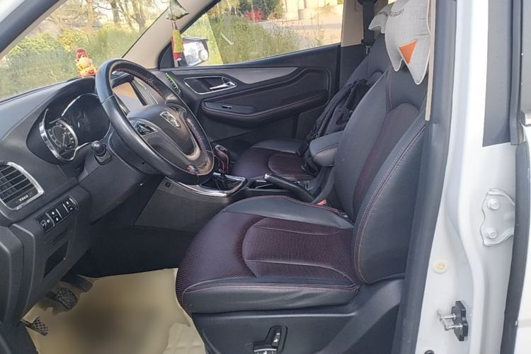 Used Baojun 560 2016 1.8L Manual Luxury Edition Left Front Seat