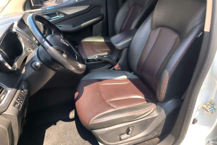 Used Baojun 560 2016 1.5T Manual Luxury Model Left Front Seat