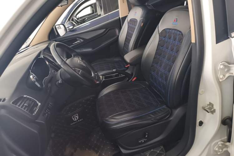 Used Baojun 560 2016 1.8L iAMT Luxury Model Left Front Seat
