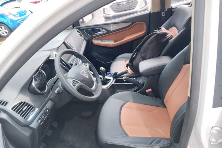 Used Baojun 560 2016 1.5T Manual Elite Edition Left Front Seat