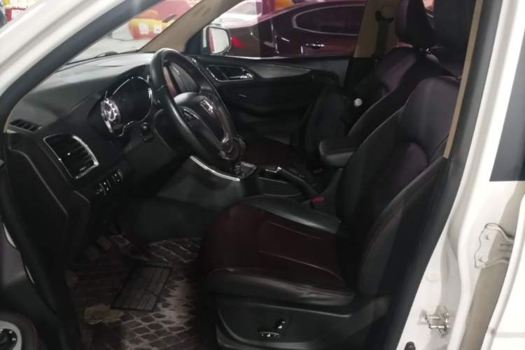 Used Baojun 560 2016 1.5T Manual Luxury Model Left Front Seat