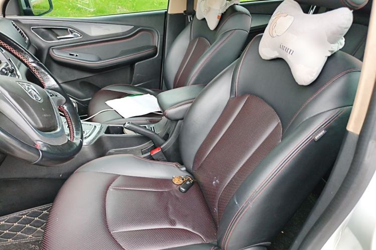 Used Baojun 560 2016 1.8L iAMT Luxury Model Left Front Seat