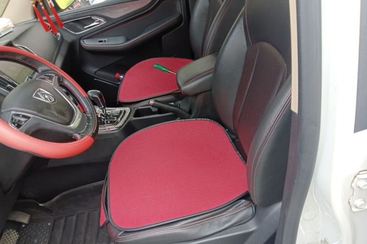 Used Baojun 560 2016 1.8L iAMT Luxury Model Left Front Seat