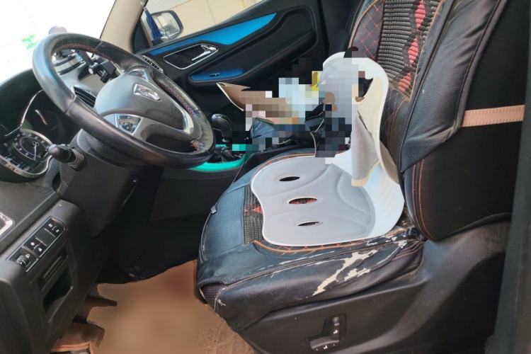 Used Baojun 560 2016 1.8L Manual Luxury Edition Left Front Seat