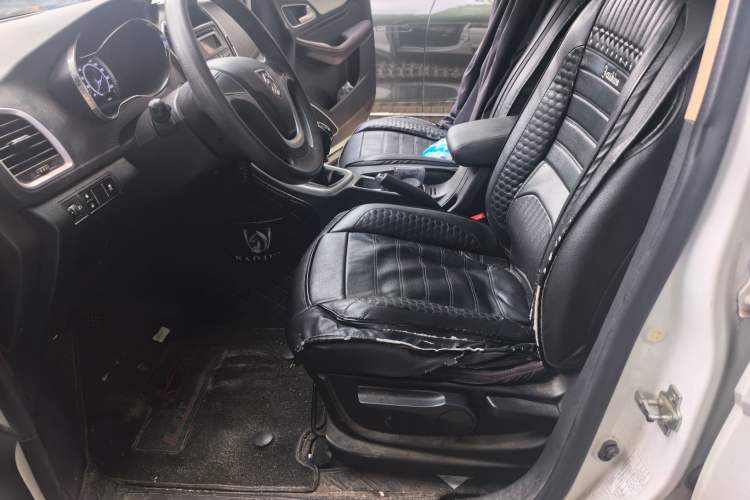 Used Baojun 560 2016 1.8L Manual Comfort Edition Left Front Seat