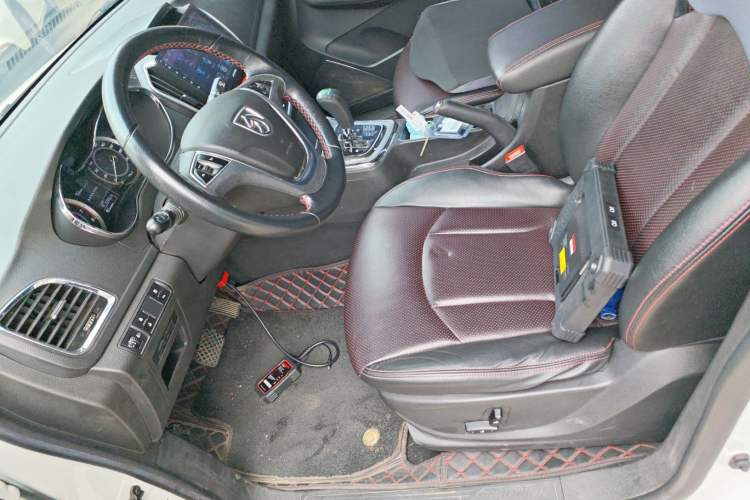 Used Baojun 560 2016 1.8L iAMT Luxury Model Left Front Seat