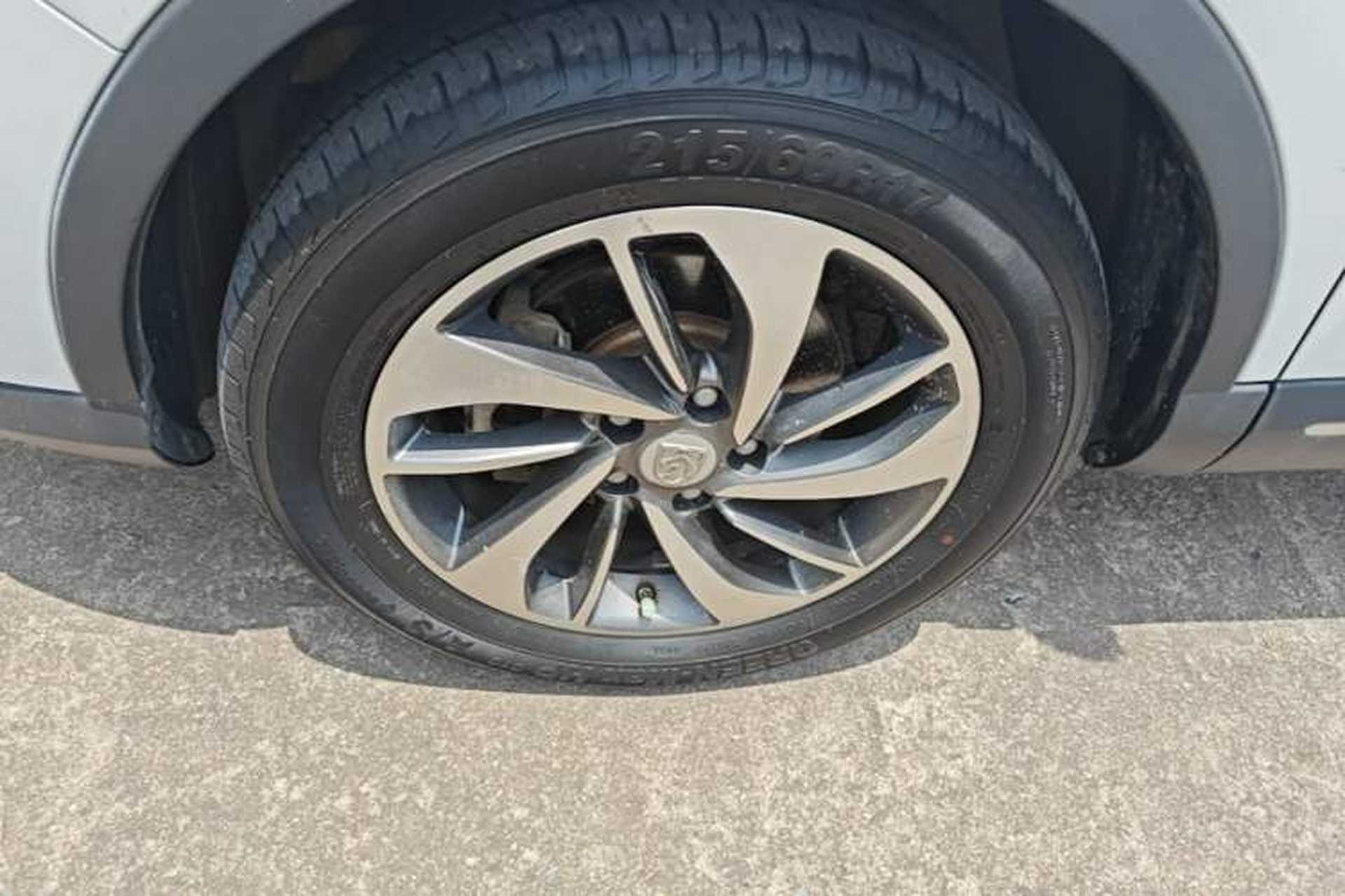 Used Baojun 560 2016 1.8L iAMT Luxury Model Left Front Wheel Hub
