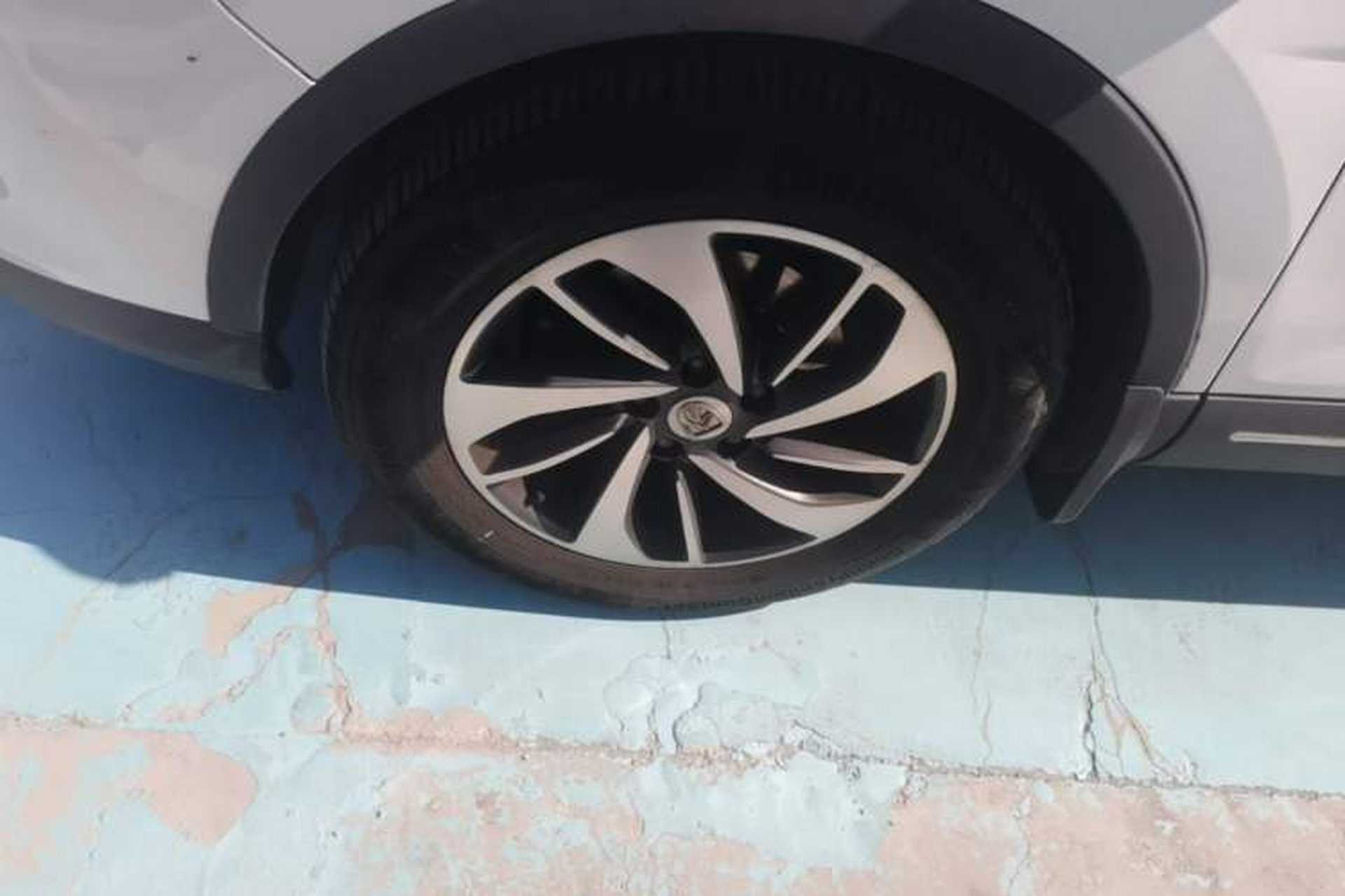 Used Baojun 560 2016 1.8L iAMT Luxury Model Left Front Wheel Hub
