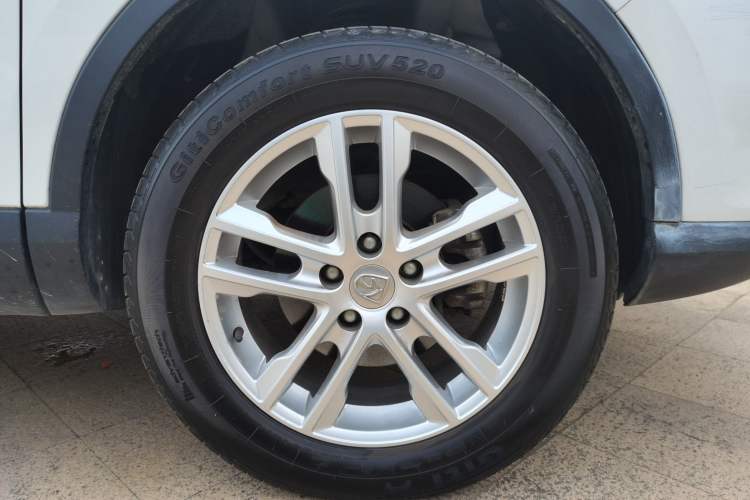 Used Baojun 560 2016 1.8L Manual Value Edition Left Front Wheel Hub