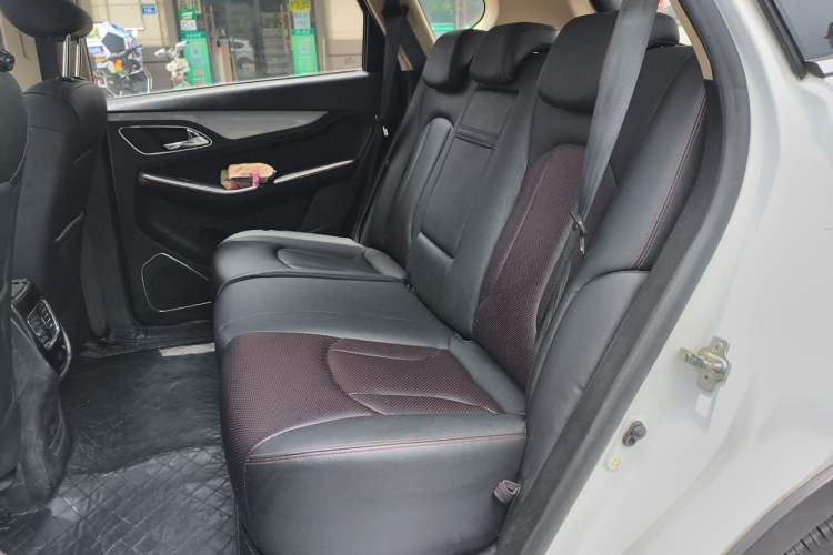 Used Baojun 560 2016 1.8L iAMT Luxury Model Left Rear Seat