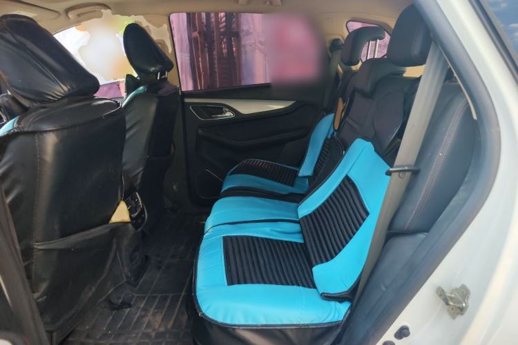 Used Baojun 560 2016 1.8L iAMT Luxury Model Left Rear Seat