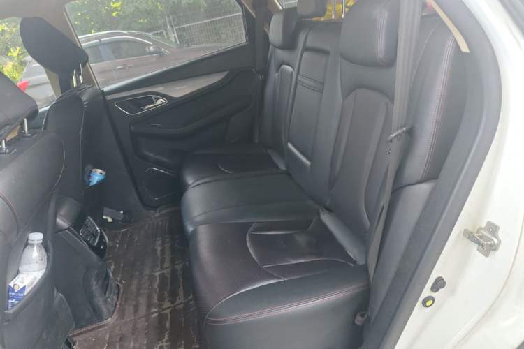 Used Baojun 560 2016 1.5T Manual Luxury Model Left Rear Seat