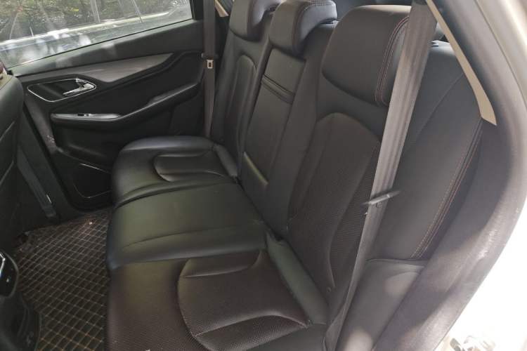 Used Baojun 560 2016 1.8L Manual Luxury Edition Left Rear Seat