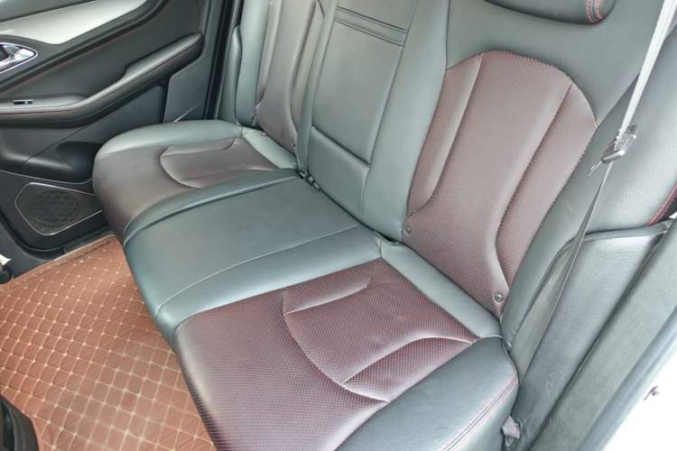 Used Baojun 560 2016 1.8L Manual Luxury Edition Left Rear Seat