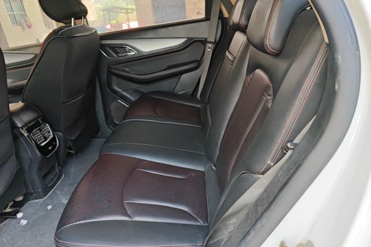 Used Baojun 560 2016 1.8L iAMT Luxury Model Left Rear Seat