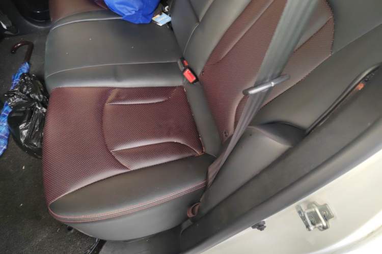 Used Baojun 560 2016 1.8L iAMT Luxury Model Left Rear Seat
