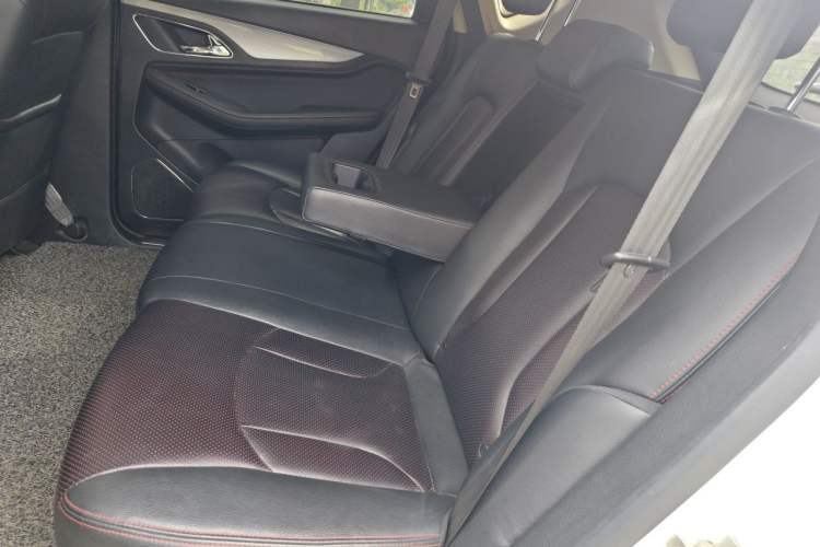 Used Baojun 560 2016 1.8L iAMT Luxury Model Left Rear Seat