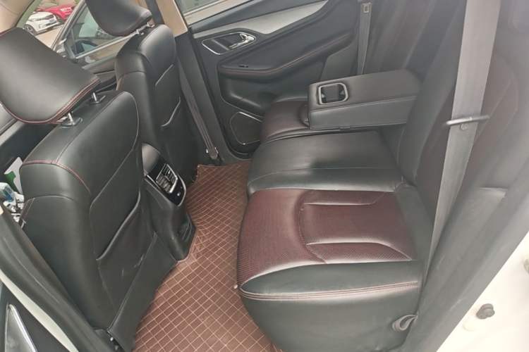 Used Baojun 560 2016 1.8L iAMT Luxury Model Left Rear Seat