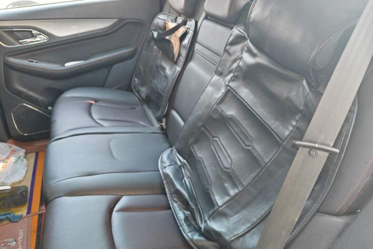 Used Baojun 560 2016 1.8L Manual Luxury Edition Left Rear Seat