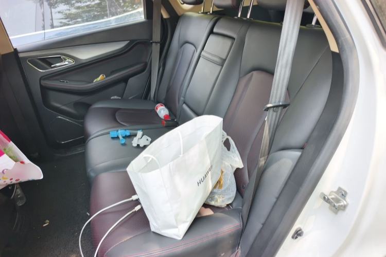 Used Baojun 560 2016 1.8L iAMT Luxury Model Left Rear Seat