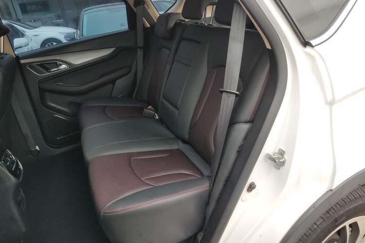 Used Baojun 560 2016 1.5T Manual Luxury Model Left Rear Seat