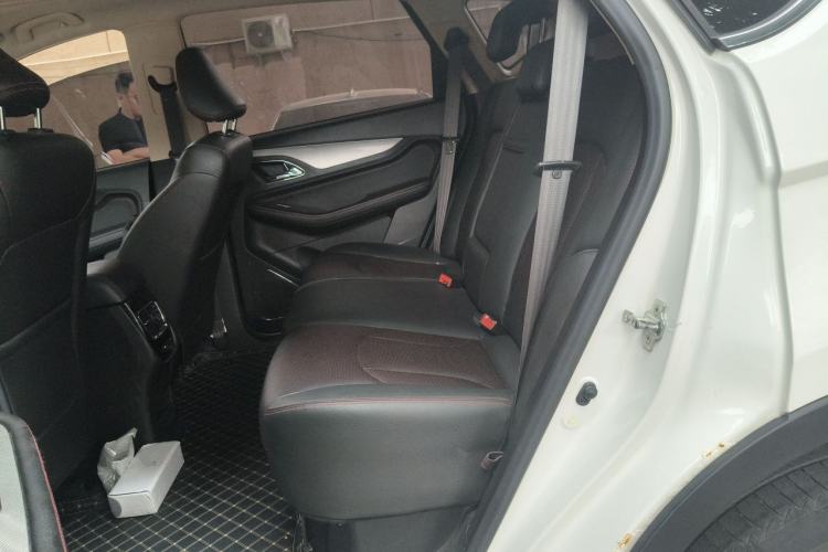 Used Baojun 560 2016 1.5T Manual Luxury Model Left Rear Seat